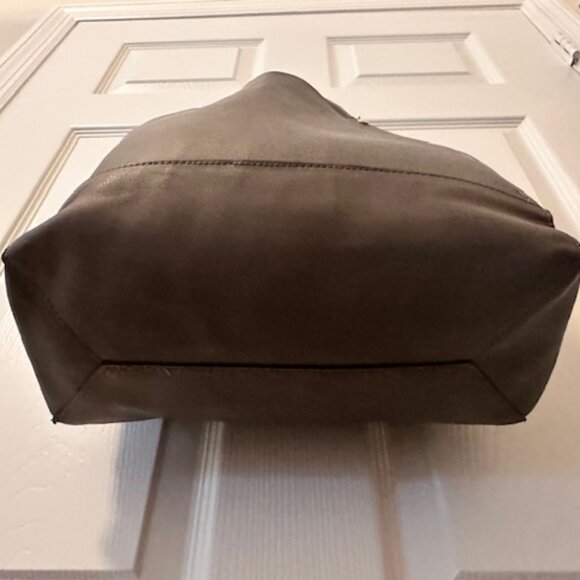 Steve Madden Taupe BPAMMY Large Tote-LIKE NEW! - Picture 8 of 14